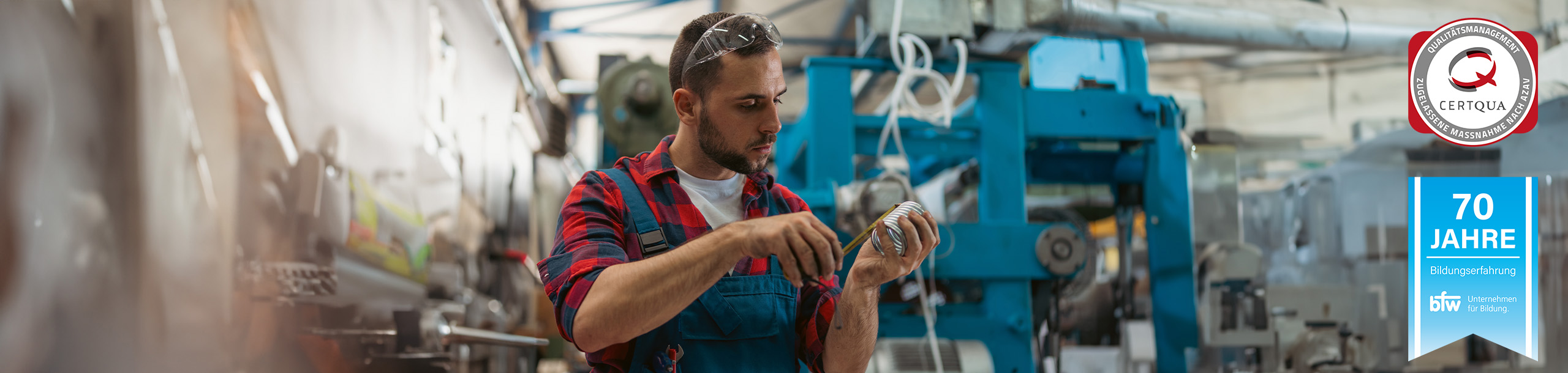 Header Berufsbilder Feinwerkmechaniker