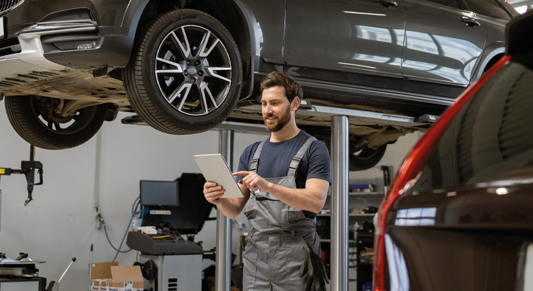 Das bfw bietet Ihnen ein umfassendes Bildungsangebot im Berufsfeld Kfz