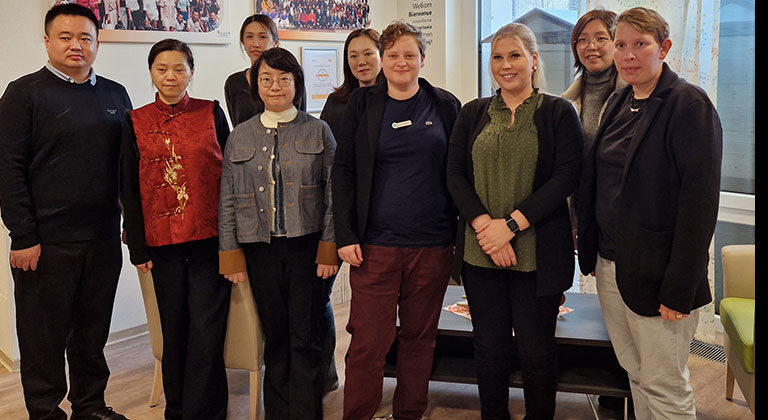 Besuch einer Delegation aus Shanghai an der maxQ. Pflegeschule Heidelberg