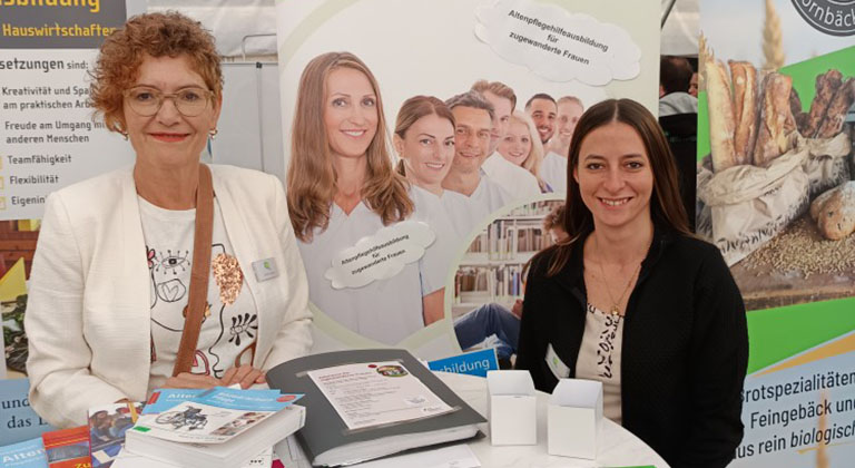 maxQ. Karlsruhe auf der Jobmesse für zugewanderte Frauen in Stutensee