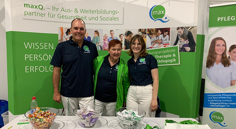 Die bayerischen maxQ. Pflegeschulen live auf der Berufsinformationsmesse Regensburg!