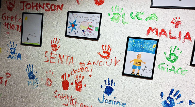 Auszubildende auf dem Weg zur Abschlussprüfung