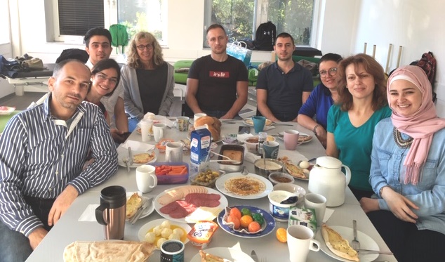 Internationales Frühstück bei maxQ. Dortmund 