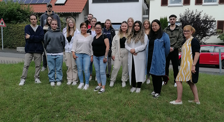 Die Pflegefachassistenzen - Goodbye and Hello! 